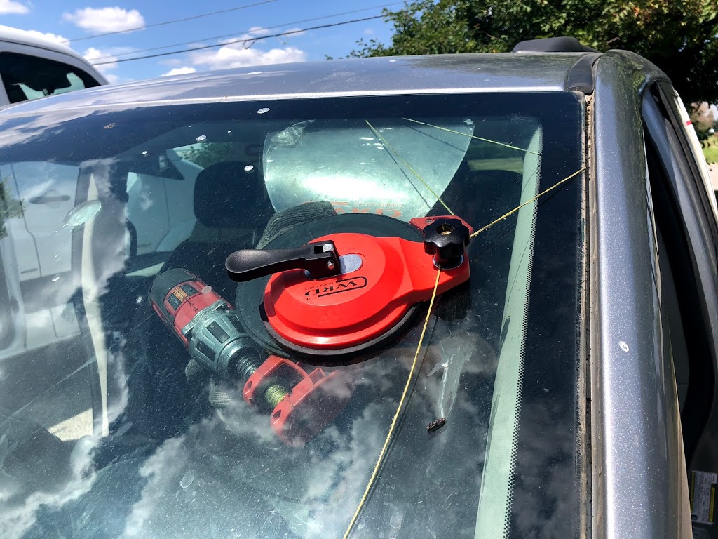 Auto Glass Worx | 6741 Columbus Rd Unit 13, Mississauga, ON L5T 2G9, Canada | Phone: (905) 795-0669