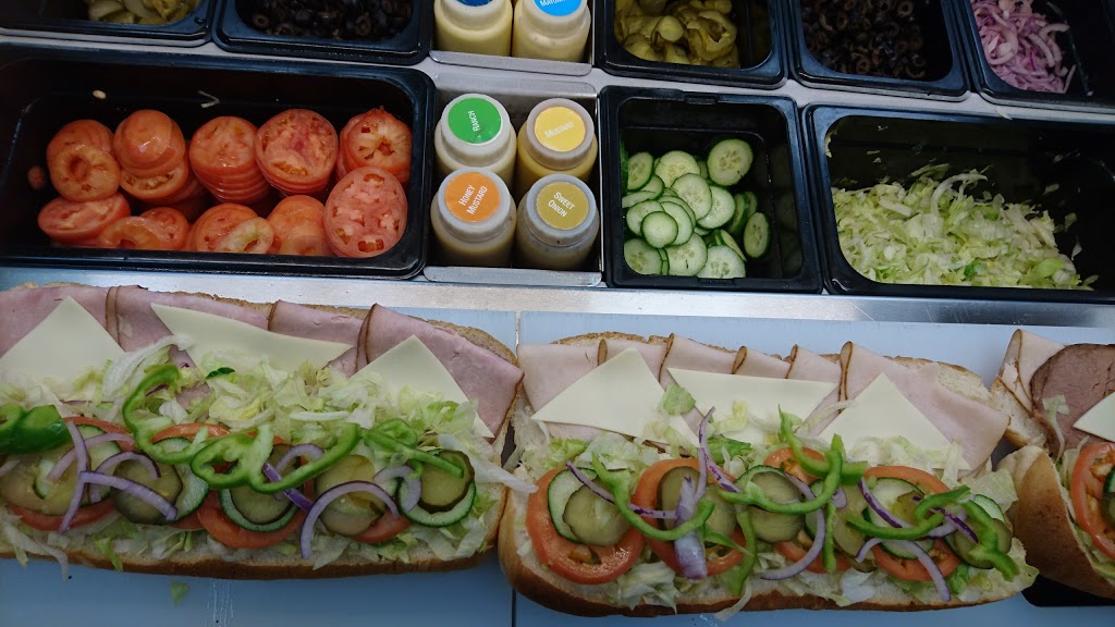 Subway | 45280 Luckakuck Way, Chilliwack, BC V2R 3C7, Canada | Phone: (604) 824-0272