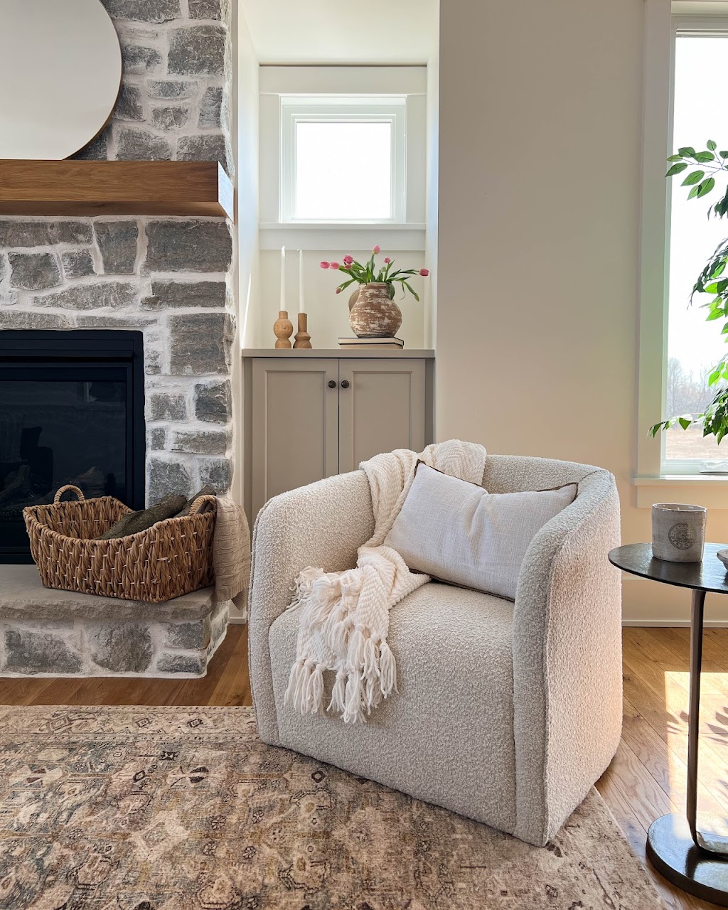 Dala Décor (Richmond) | 42 Nixon Farm Dr, Richmond, ON K0A 2Z0, Canada | Phone: (613) 838-3030