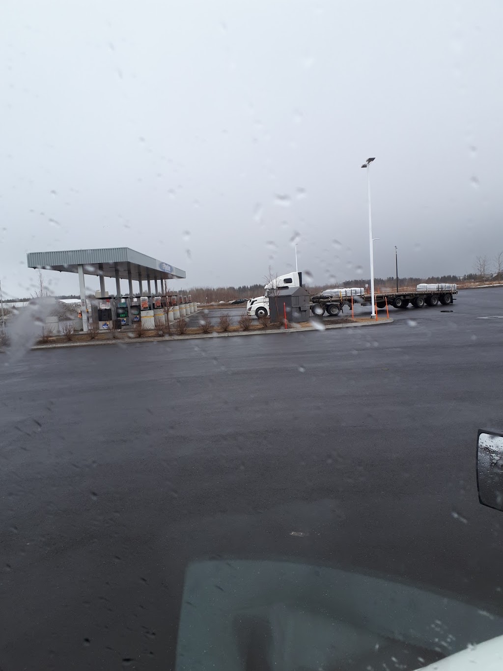 Pipeline | 1220 Chemin Olivier, Saint-Nicolas, QC G7A 2M5, Canada | Phone: (418) 836-7124