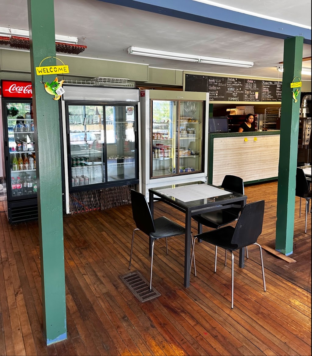 Algonquin pizza and panini | 4015 ON-60, Algonquin Highlands, ON P0A 1H0, Canada | Phone: (705) 635-9999