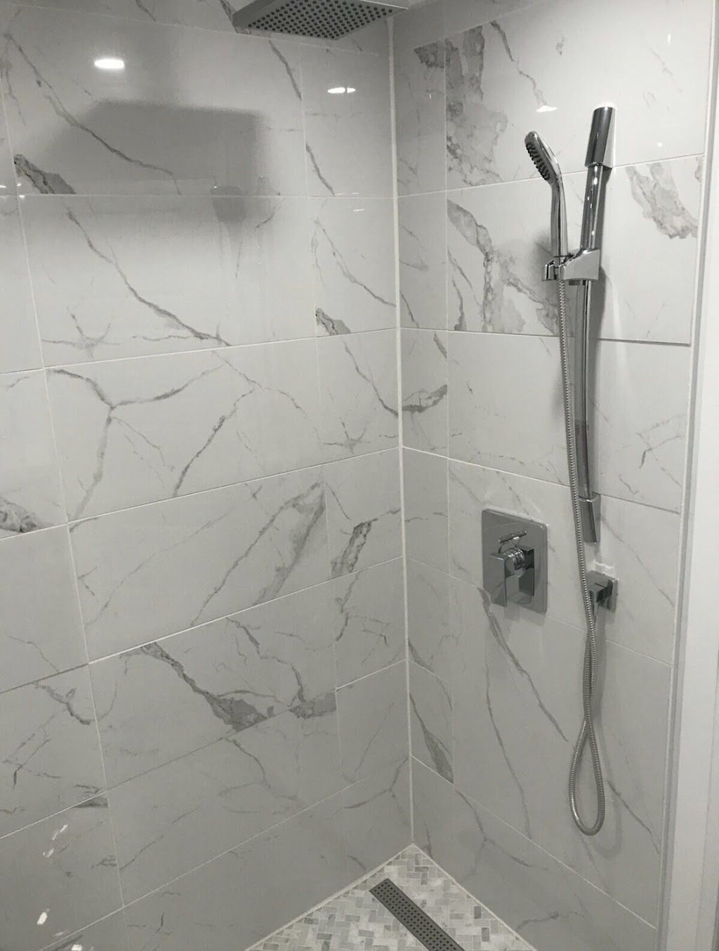 alex renovation | 6486 178 St NW, Edmonton, AB T5S 1E4, Canada | Phone: (226) 260-5349