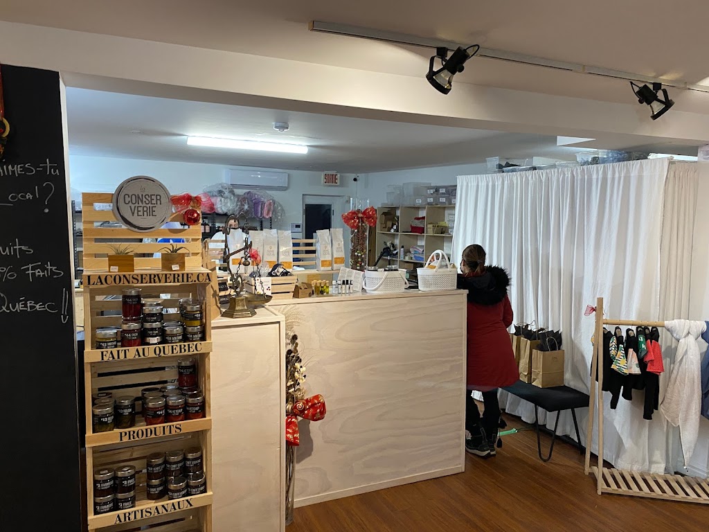 Jaime Local | 365 Rue Principale, Saint-Sauveur, QC J0R 1R0, Canada | Phone: (438) 866-2251