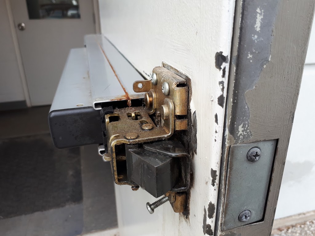 EA Locksmith Waterloo | 54 Weber St S Unit A, Waterloo, ON N2J 1Z7, Canada | Phone: (519) 870-8026