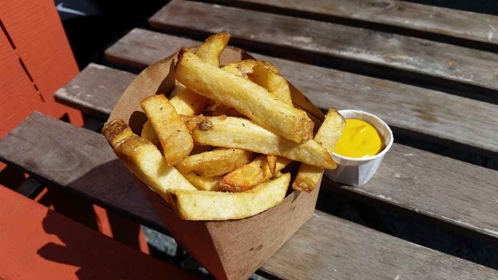 Harvest Rd. - Farm to Table Grill | 2451 Island View Rd, Saanichton, BC V8M 1W3, Canada
