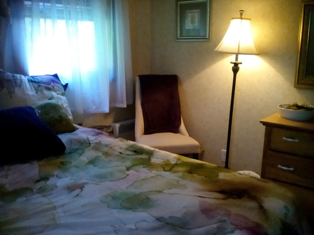 Aux Jardins Champêtres | 1575 Chemin des Pères, Magog, QC J1X 5R9, Canada | Phone: (819) 868-0665