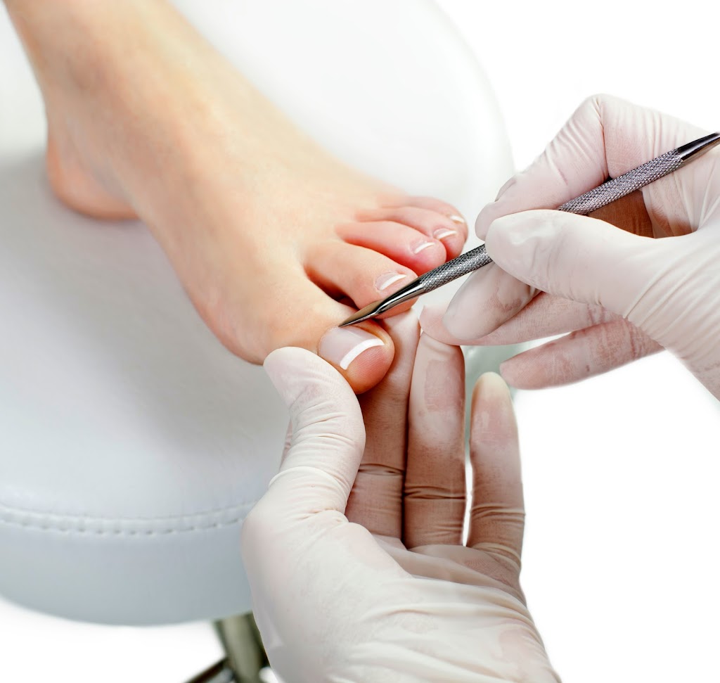Clinique DEsthétique Carolyne | 1044 Rue de St Jovite, Mont-Tremblant, QC J8E 3J9, Canada | Phone: (819) 429-5276