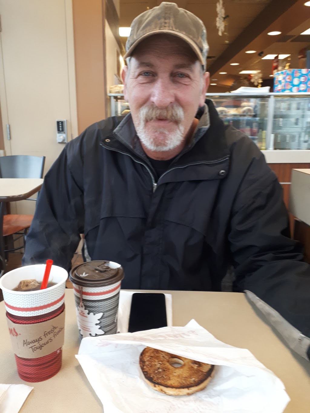 Tim Hortons | 390 Springbank Dr, London, ON N6J 1G9, Canada | Phone: (519) 641-0286