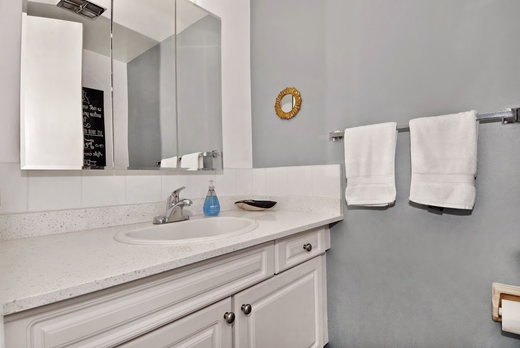 The Skyline Rental Apartments | 1305 W 12th Ave, Vancouver, BC V6H 1M3, Canada | Phone: (604) 736-9419