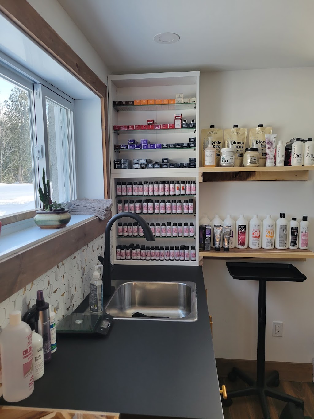 Coiffessence | 169 rue du pont, Saint-Lambert-de-Lauzon, QC G0S 2W0, Canada | Phone: (418) 440-4412