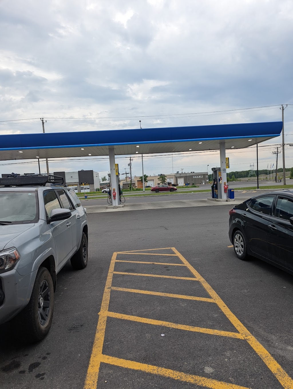 Burger King | 280 Bd Monseigneur-Langlois, Salaberry-de-Valleyfield, QC J6S 0A6, Canada | Phone: (450) 567-1271