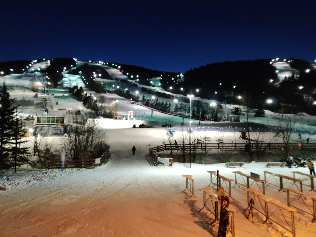 Stoneham Mountain Resort | 600 Chem. du Hibou, Stoneham-et-Tewkesbury, QC G3C 1T3, Canada | Phone: (418) 848-2415