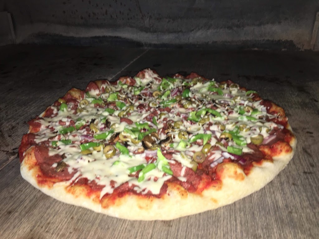 Slices n’ Scoops Pizza & Frozen Treats | 101 Main St, Balgonie, SK S0G 0E0, Canada | Phone: (306) 540-2665