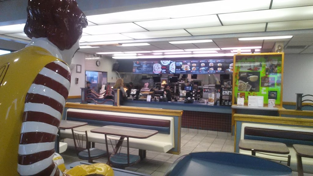 McDonalds | 7 Allen St, Weyburn, SK S4H 3N9, Canada | Phone: (306) 842-4660