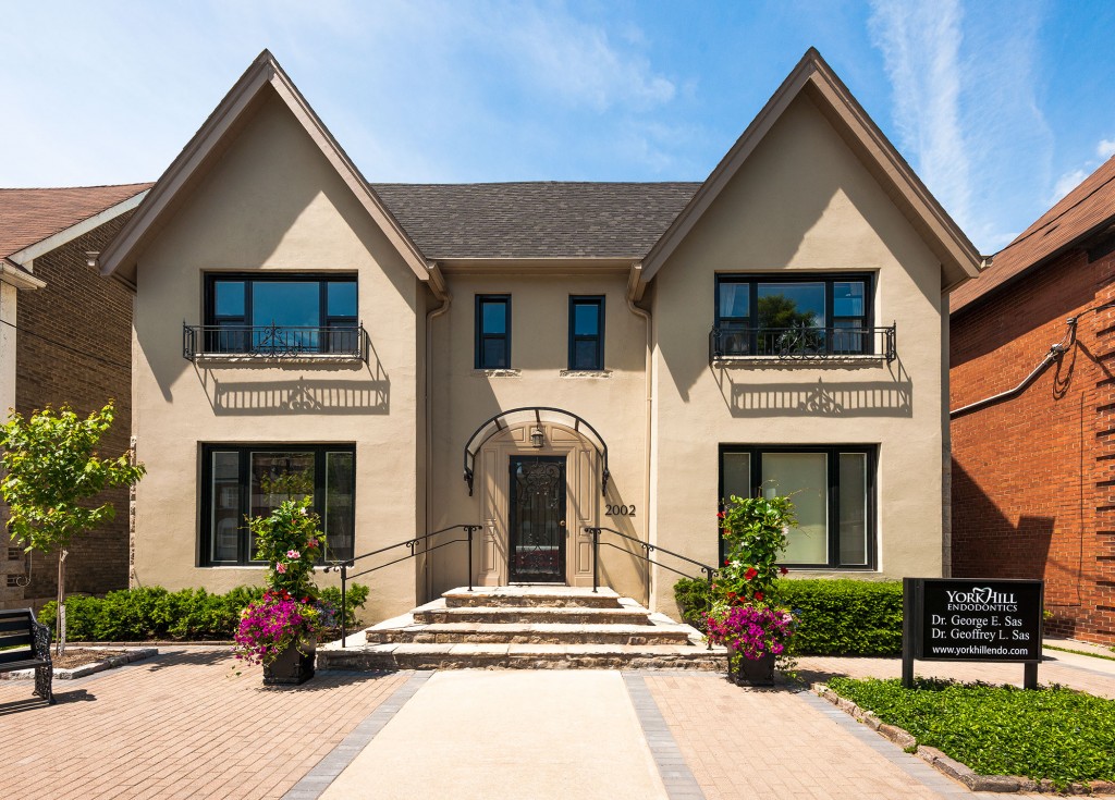 York Hill Endodontics | 2002 Bathurst St, York, ON M5P 3L1, Canada | Phone: (416) 781-5251
