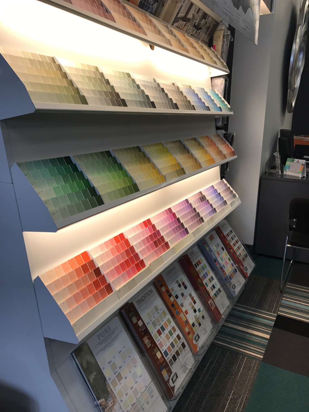 Pelletier Deco Flooring | 4600 Boulevard Guillaume-Couture, Lévis, QC G6W 5N6, Canada | Phone: (418) 837-3681