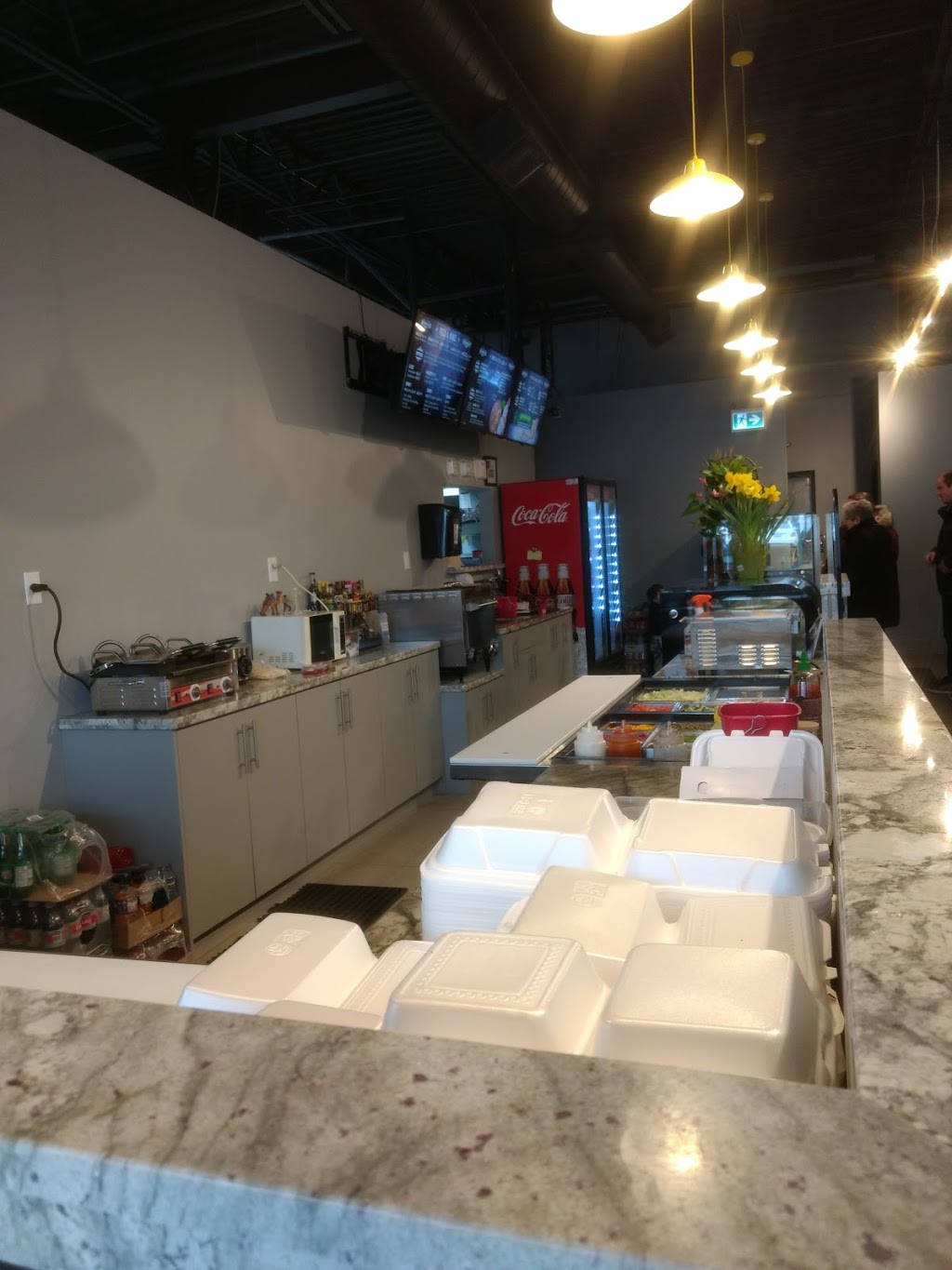 Poppis Pizzeria & Grill | 14-1812 Rymal Rd E, Hamilton, ON L8W 3N3, Canada | Phone: (905) 692-9779