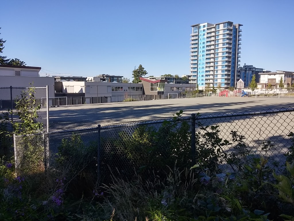 University Highlands Elementary School | 9388 Tower Rd, Burnaby, BC V5A 4X6, Canada | Phone: (604) 296-9036