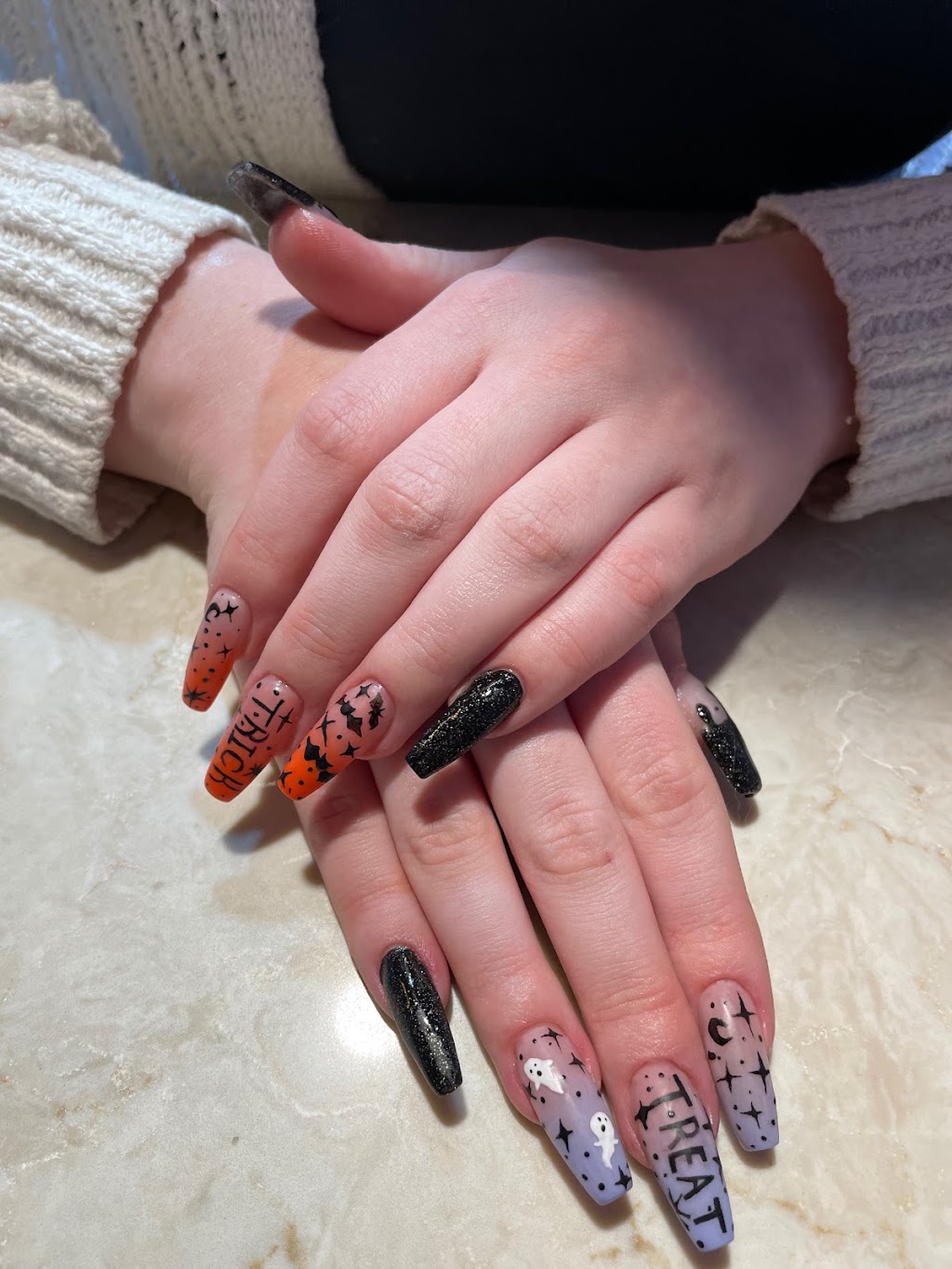 Creations by Chelsey Hair and Design | 338 10 St NW #3, Calgary, AB T2N 1V8, Canada | Phone: (403) 262-3288