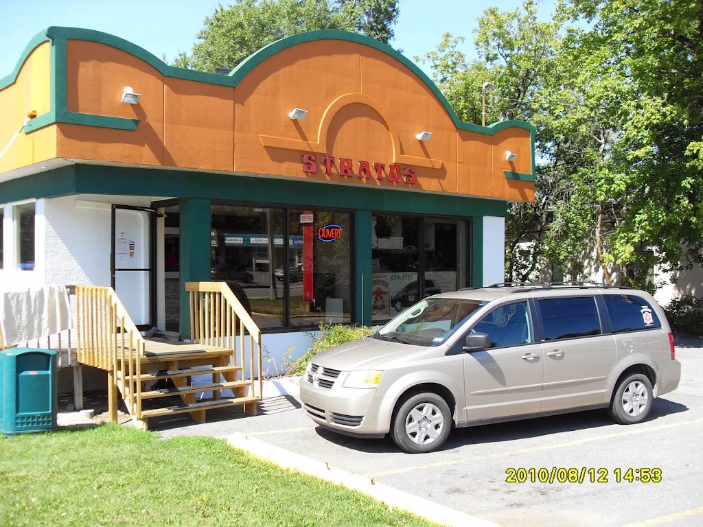 Stratos Pizzeria | 2660 Ch Ste-Foy, Québec, QC G1V 1V2, Canada | Phone: (418) 659-5555