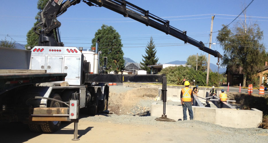 Mainland Crane Service & Trucking Ltd | 46752 Auburn Pl, Chilliwack, BC V2P 7J5, Canada | Phone: (604) 792-4840