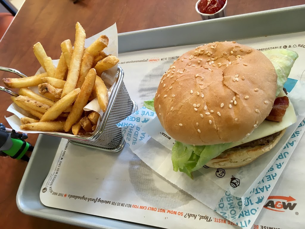A&W Canada | 20 Plaza Blvd, Moncton, NB E1C 0G4, Canada | Phone: (506) 854-7888