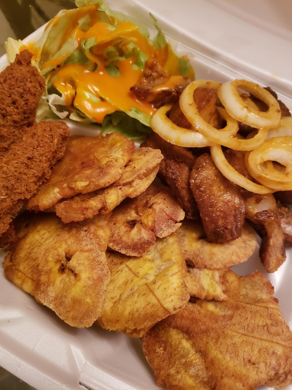 Restaurant La Belle Gonaivienne | 4433 Rue dAmiens, Montréal-Nord, QC H1H 2G9, Canada | Phone: (438) 794-8693