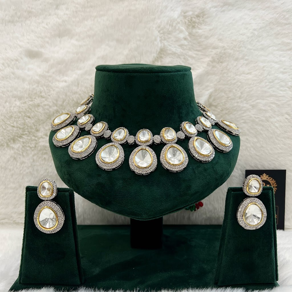 Raghav Jewellers | 11859 River Rd, Surrey, BC V3V 2V9, Canada | Phone: (778) 318-0081