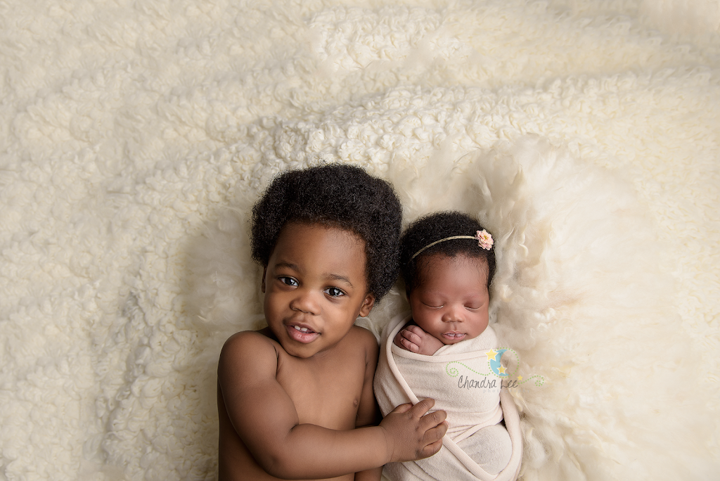 Newborn Photography by Chandra Lee Photography | 225 Millburn Dr, Bowmanville, ON L1C 5M1, Canada | Phone: (905) 449-2200