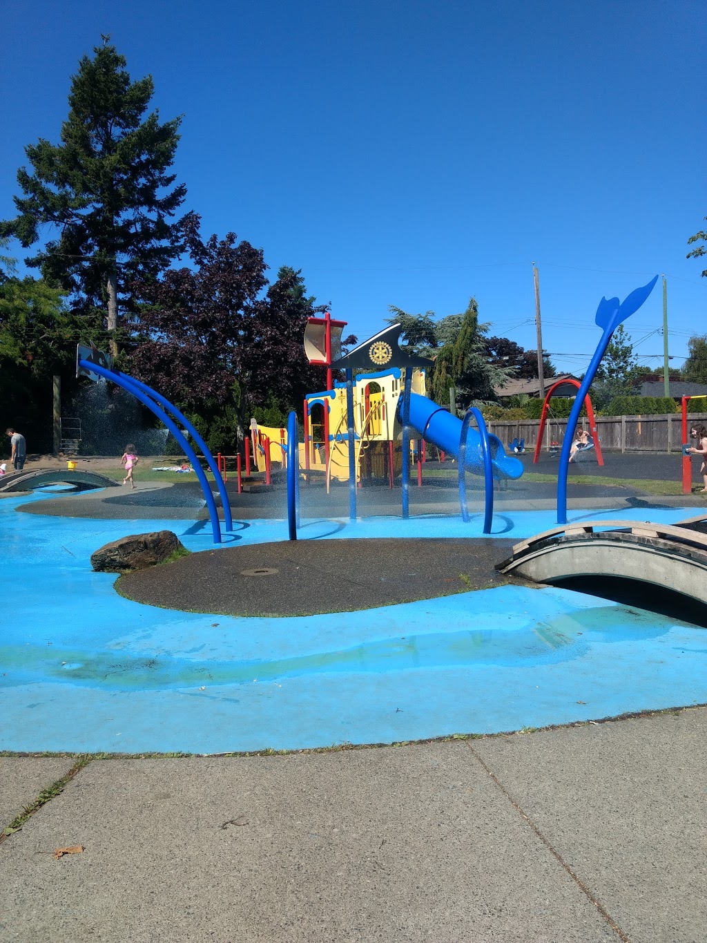 Carnarvon Rotary Waterpark | 2801 Henderson Rd, Victoria, BC V8R 3B5, Canada