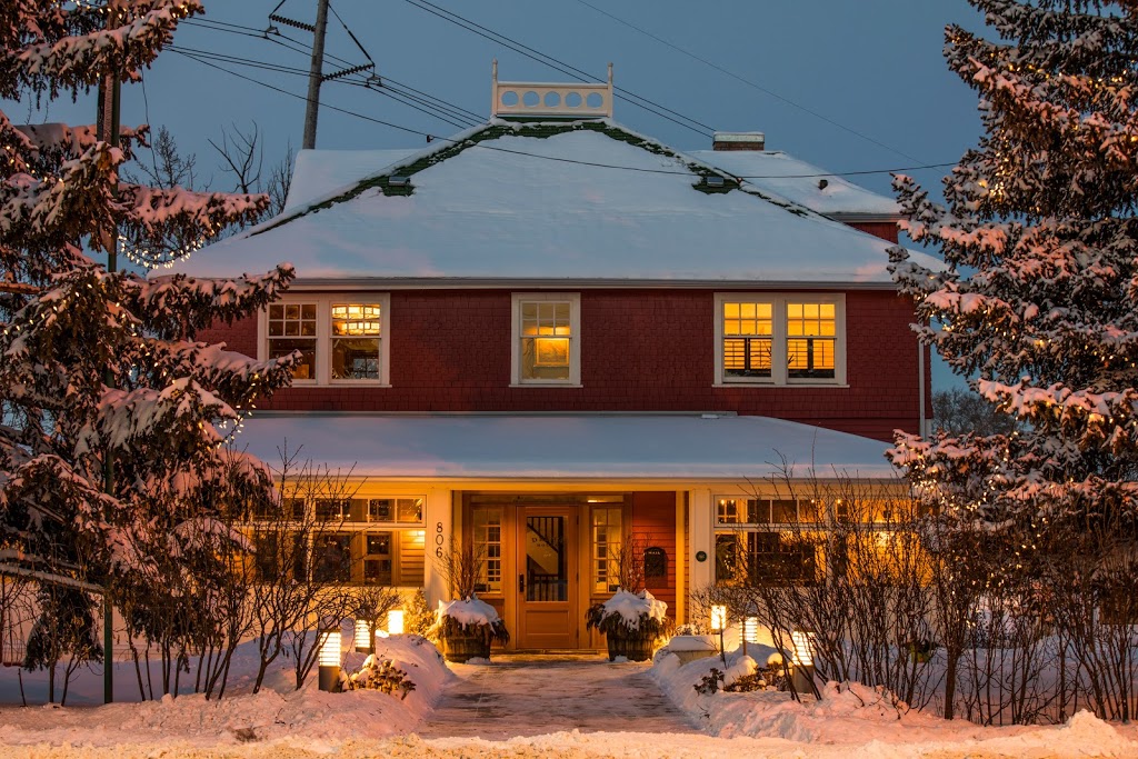 Deane House | 806 9 Ave SE, Calgary, AB T2G 0S2, Canada | Phone: (403) 264-0595