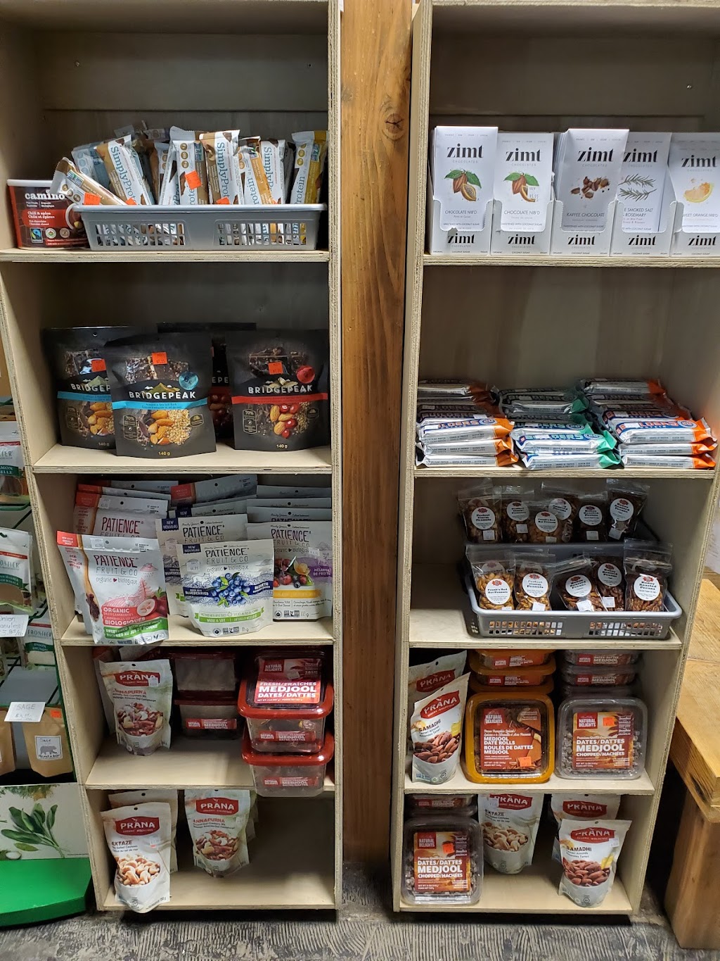 Townsite Fruit & Veg | 5831 Ash Ave #111, Powell River, BC V8A 4R5, Canada | Phone: (604) 828-4215