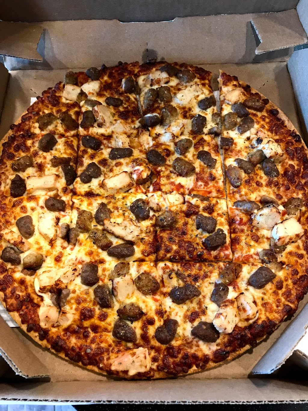 Dominos Kingsbridge | 20 Kingsbridge Garden Cir Unit #1A, Mississauga, ON L5R 3K7, Canada | Phone: (905) 270-3030