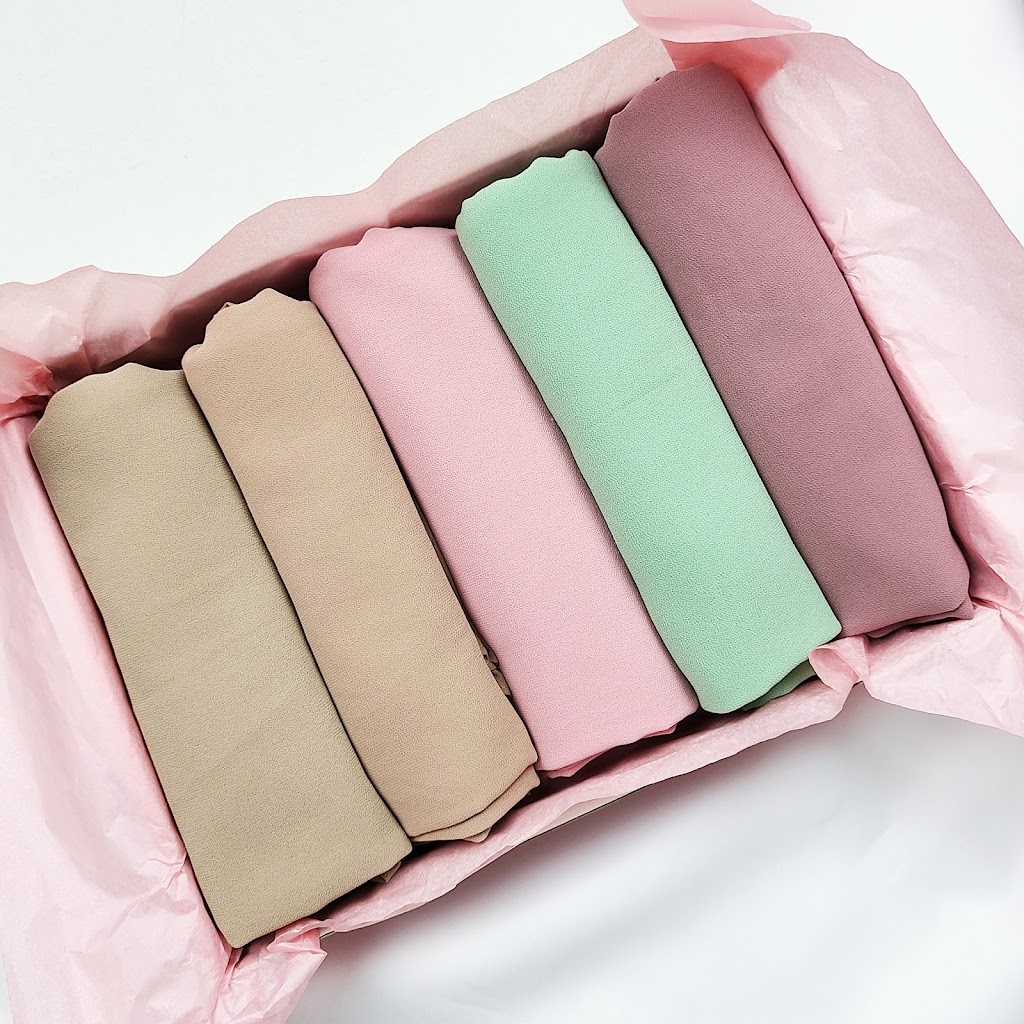 Momina Hijabs & Modestwear | 260300 Writing Creek Cres Unit D27 - Mail, Balzac, AB T4A 0X8, Canada | Phone: (587) 837-8881