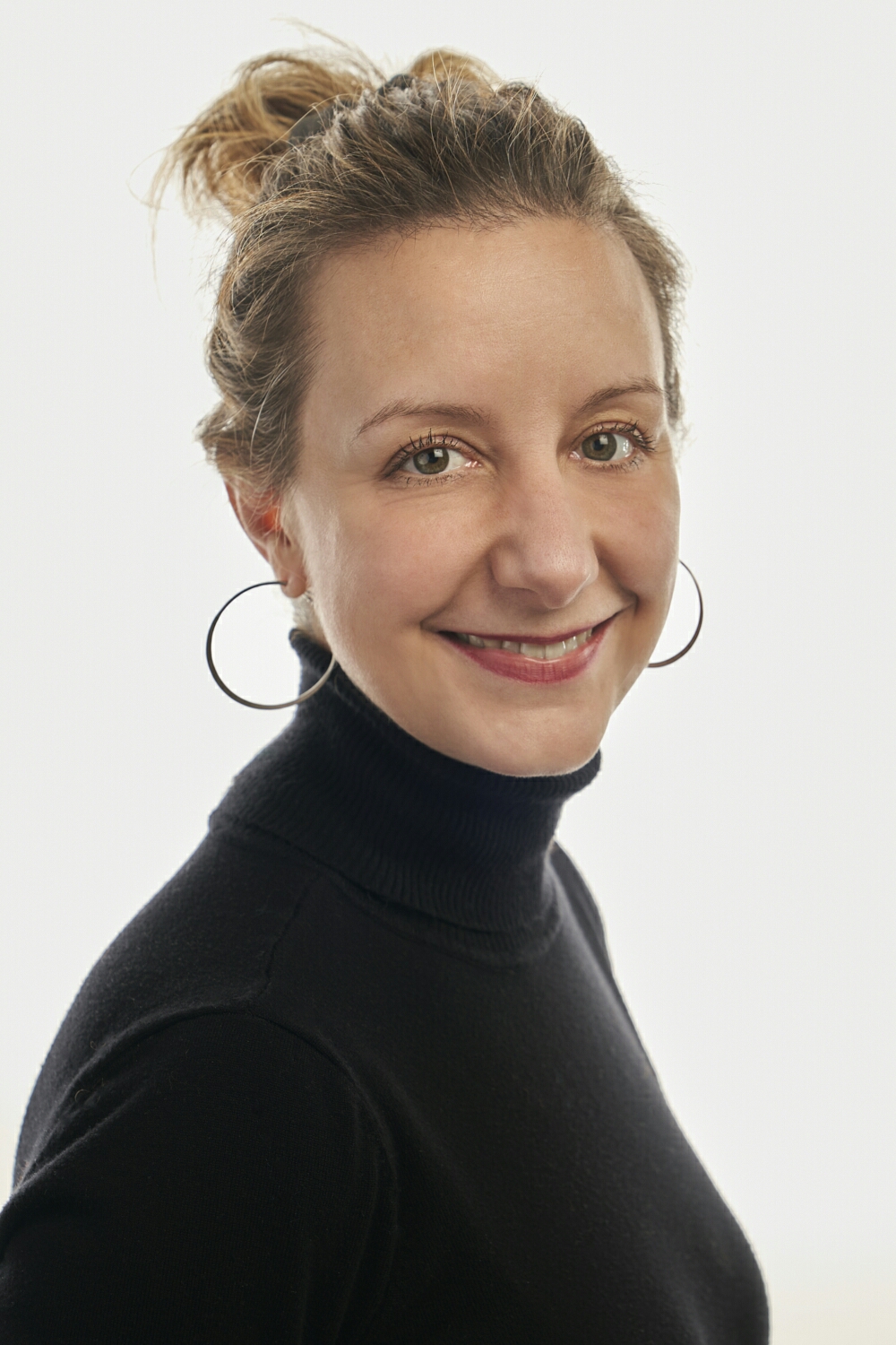 Stéphanie Carrières | 1135 Bd Saint-Joseph E, Montréal, QC H2J 1L3, Canada | Phone: (514) 523-1881