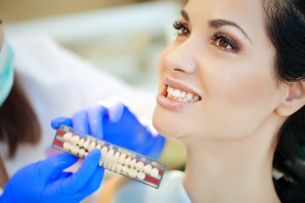 Accent Denture Services -Denture Clinic Mississauga | 2650 Meadowvale Blvd #1, Mississauga, ON L5N 6M5, Canada | Phone: (905) 819-8484