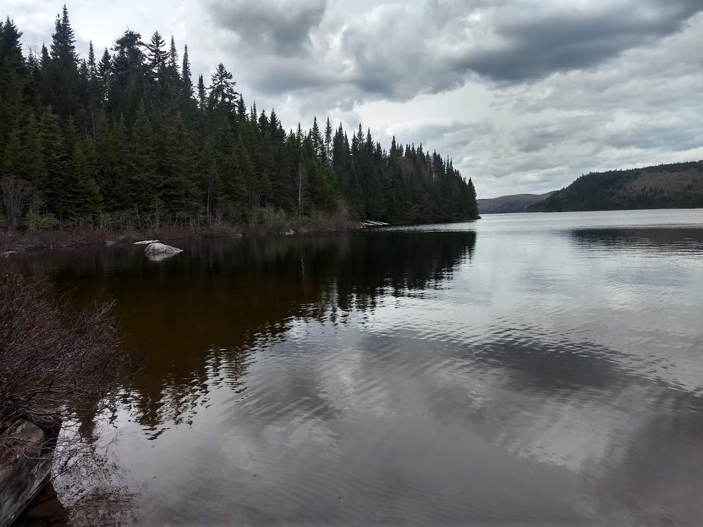 Camping Lake Small Batiscan | Chemin du Petit-Lac-Batiscan, Saint-Raymond, QC G3L 0A1, Canada | Phone: (418) 337-4545