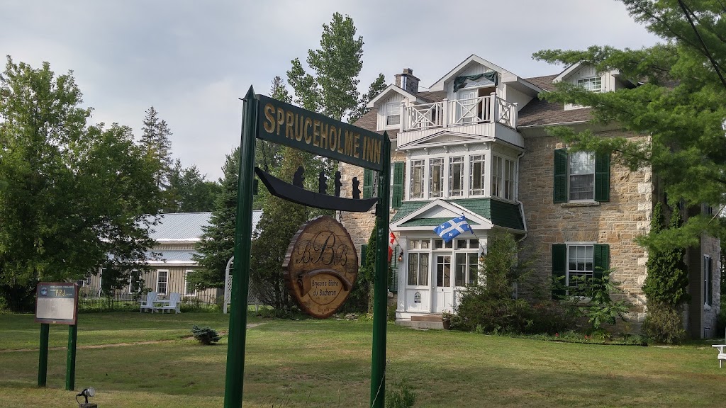 Spruceholme Inn | 204 Rue Principale, Fort-Coulonge, QC J0X 1V0, Canada | Phone: (819) 683-5635