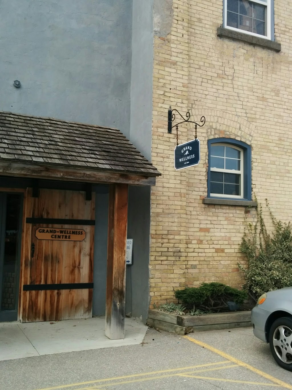 Grand Wellness Centre | 202 Grand River Ave, Brantford, ON N3T 4X9, Canada | Phone: (519) 759-1311