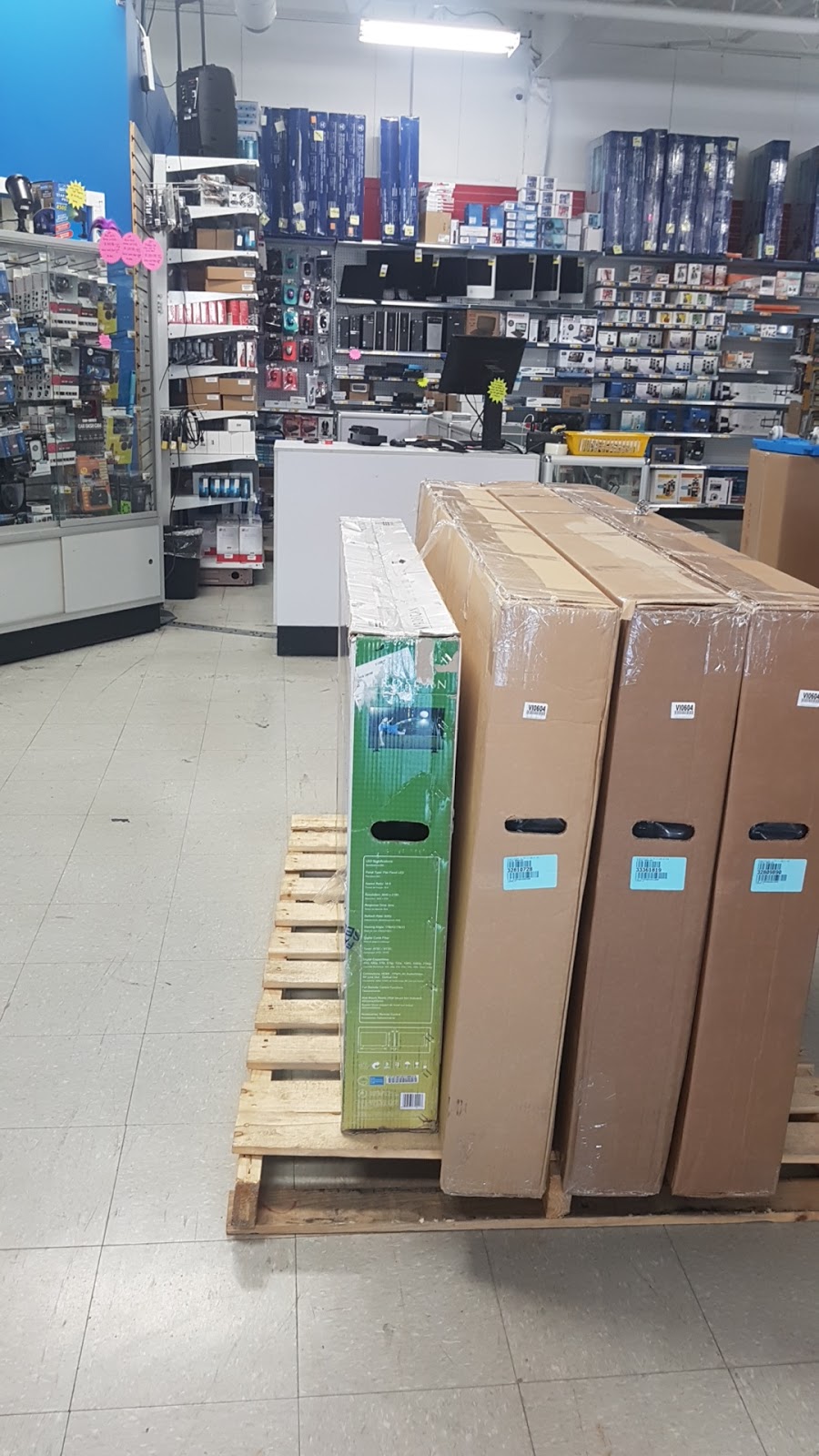 Factory Direct | 603 Colborne St E, Brantford, ON N3S 7S8, Canada | Phone: (226) 250-3034