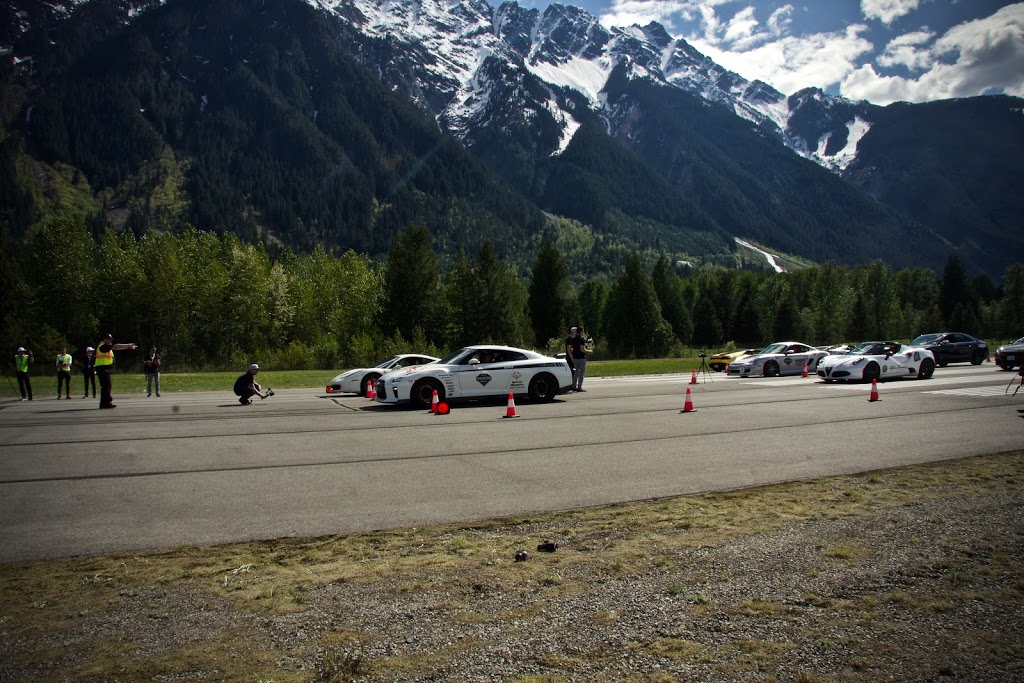 Whistler Skydiving | 1850 Airport Rd, Pemberton, BC V0N 2L1, Canada | Phone: (604) 698-7120