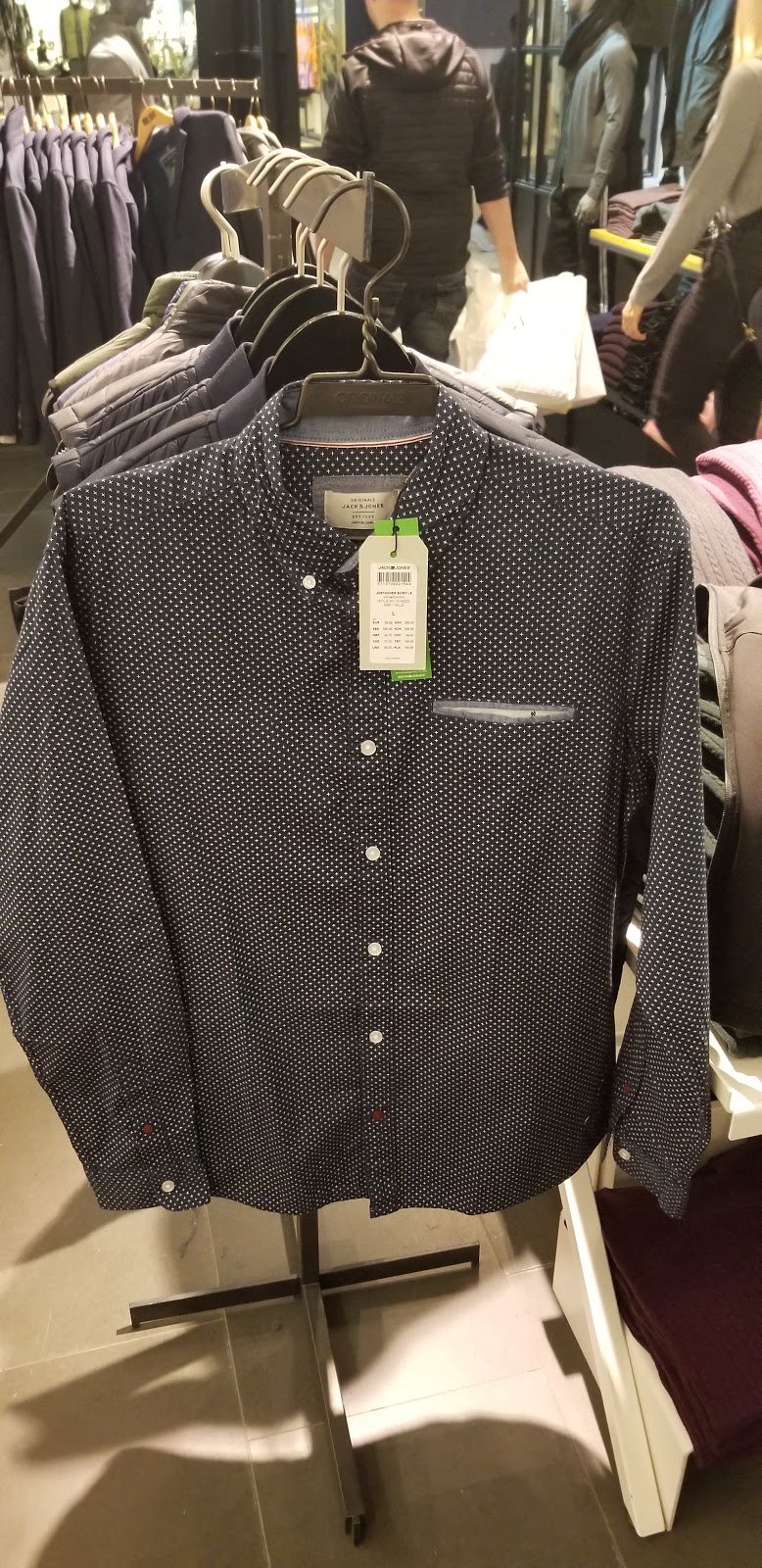 JACK & JONES | Yorkdale Mall, 3401 Dufferin St, North York, ON M6A 2T9, Canada | Phone: (416) 782-8983