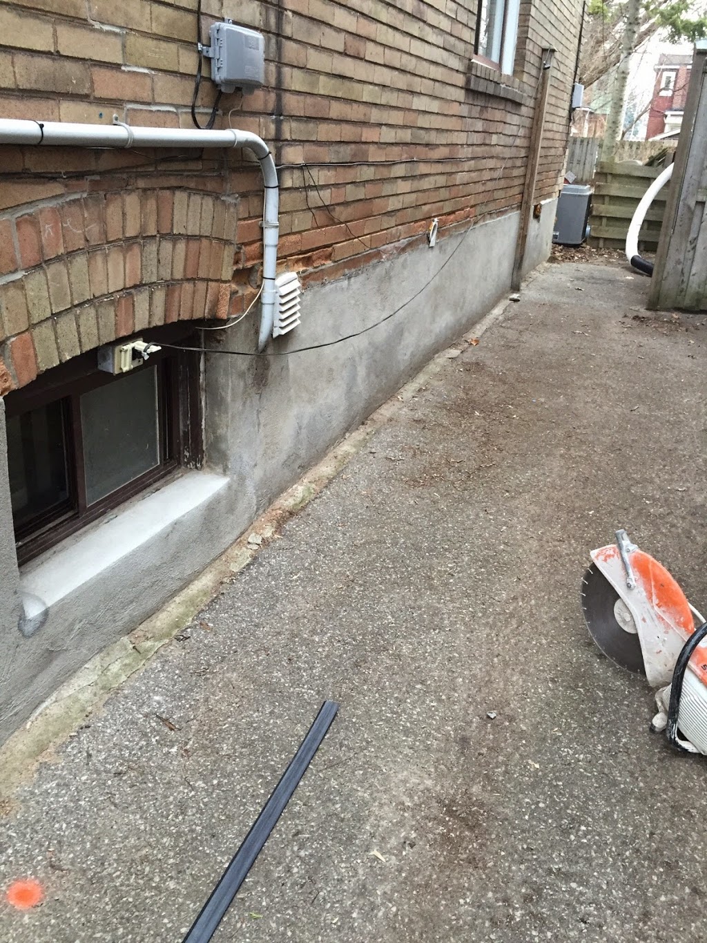 Canada Waterproofers Head Office | 3410 Semenyk Ct #9, Mississauga, ON L5C 4P8, Canada | Phone: (416) 333-5325
