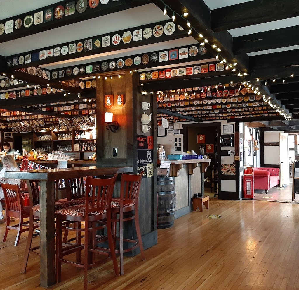 Fox and Hounds | 11 High St, Ladysmith, BC V9G 1A1, Canada | Phone: (250) 924-1747