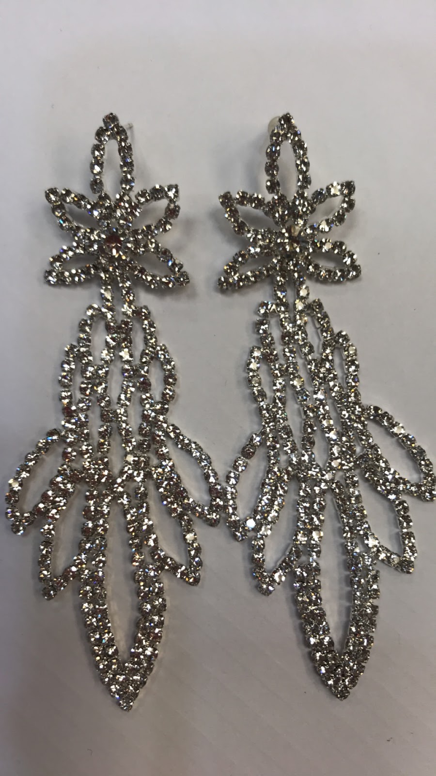 Krish Designs | 1911 Finch Ave W, North York, ON M3N 2V2, Canada | Phone: (416) 630-5158
