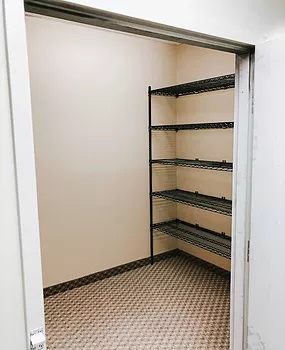Easy Storage and Office Solutions inc. | 8026 Edgar Industrial Crescent #203, Red Deer, AB T4P 3R3, Canada | Phone: (403) 550-9992