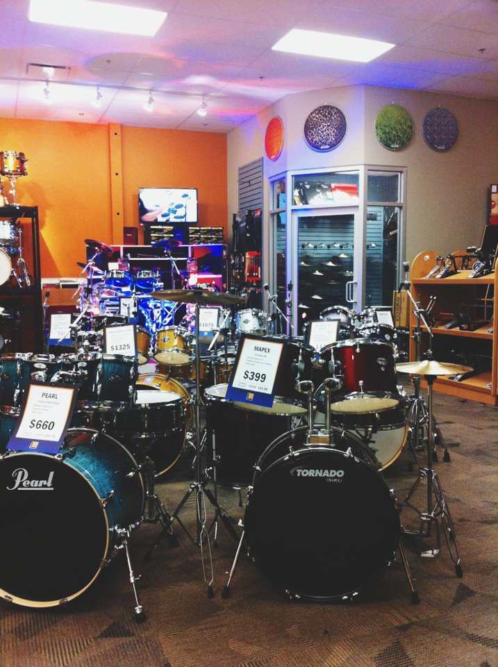 Long & McQuade Musical Instruments | 6339 200 St, Langley City, BC V2Y 1A2, Canada | Phone: (604) 530-8704