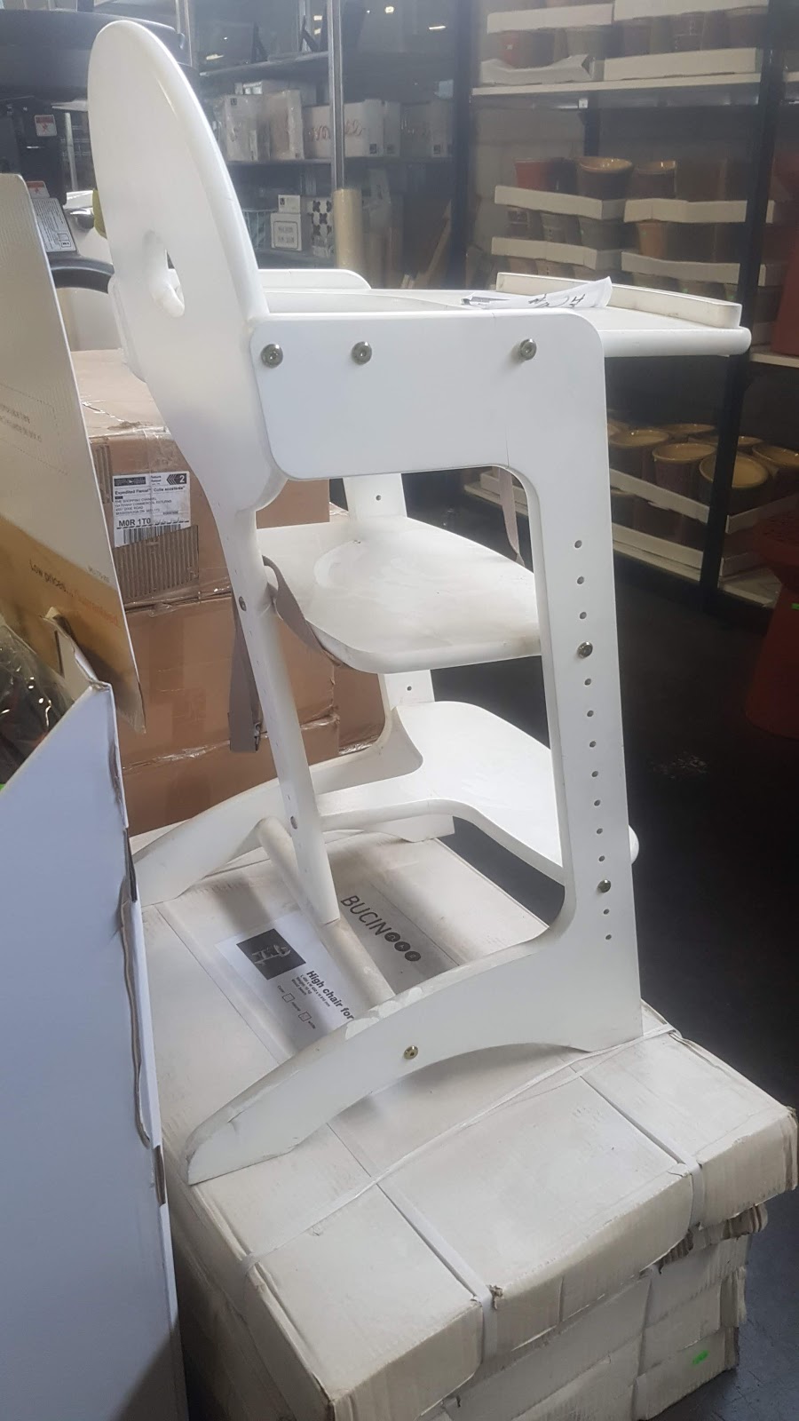 Rosehill Liquidation Warehouse | 1047 Cooke Blvd., Burlington, ON L7T 4A8, Canada | Phone: (905) 634-5665