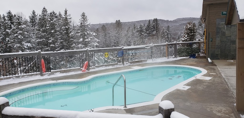 AX Hotel | 860 Rue Lalonde, Mont-Tremblant, QC J8E 1A1, Canada | Phone: (888) 429-6000