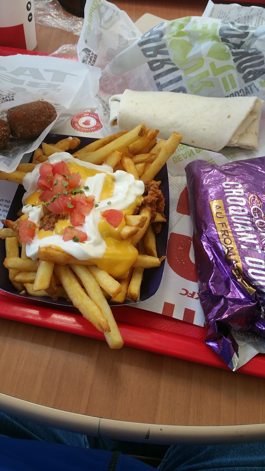 KFC | 5322 Dundas St W, Etobicoke, ON M9B 1B3, Canada | Phone: (416) 233-3159